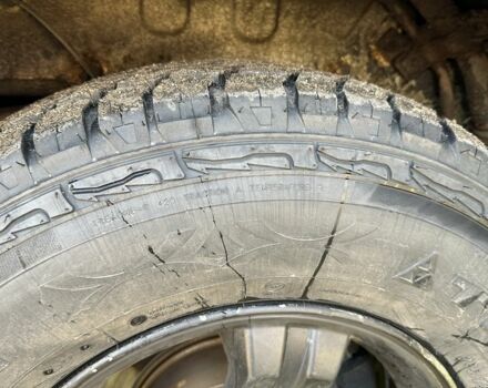 Киа Соренто 2005 в Славянске на Automoto.ua Черный Киа Соренто, объемом двигателя 2.5 л и пробегом 321 тыс. км за 3000 $, фото 10 на Automoto.ua