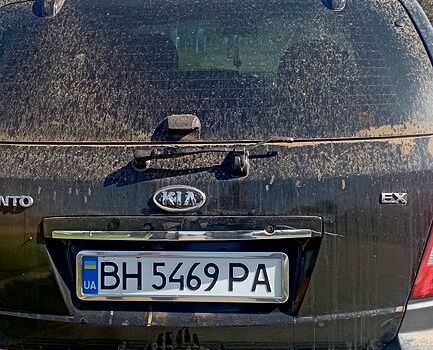 Черный Киа Соренто, объемом двигателя 2.5 л и пробегом 308 тыс. км за 7500 $, фото 8 на Automoto.ua