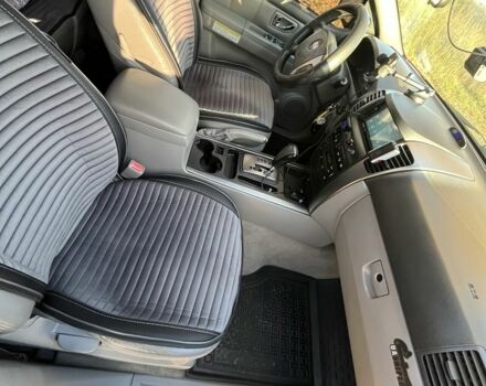 Черный Киа Соренто, объемом двигателя 2.5 л и пробегом 236 тыс. км за 8000 $, фото 8 на Automoto.ua