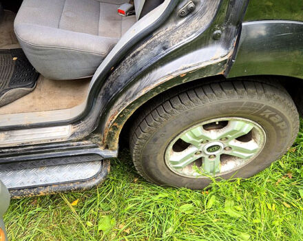 Чорний Кіа Соренто, об'ємом двигуна 2.5 л та пробігом 299 тис. км за 3000 $, фото 8 на Automoto.ua