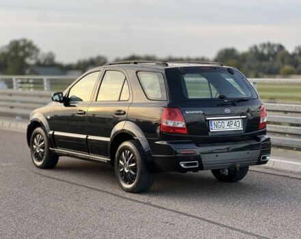 Чорний Кіа Соренто, об'ємом двигуна 2.5 л та пробігом 250 тис. км за 3580 $, фото 2 на Automoto.ua