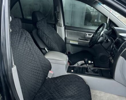 Черный Киа Соренто, объемом двигателя 2.5 л и пробегом 350 тыс. км за 3750 $, фото 5 на Automoto.ua