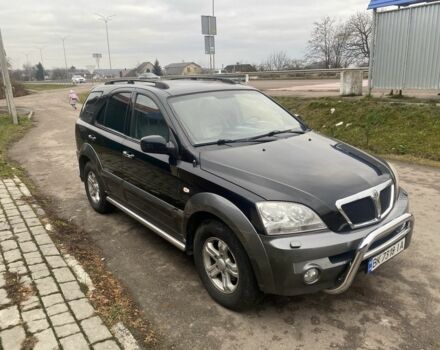 Черный Киа Соренто, объемом двигателя 2.5 л и пробегом 300 тыс. км за 6820 $, фото 2 на Automoto.ua