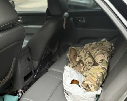 Чорний Кіа Соренто, об'ємом двигуна 0 л та пробігом 320 тис. км за 3600 $, фото 13 на Automoto.ua