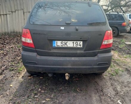 Черный Киа Соренто, объемом двигателя 2.5 л и пробегом 3 тыс. км за 2717 $, фото 4 на Automoto.ua