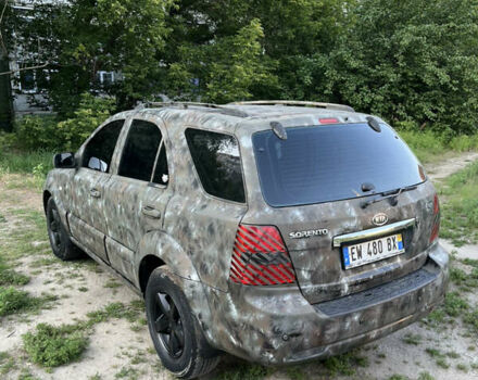 Черный Киа Соренто, объемом двигателя 2.5 л и пробегом 224 тыс. км за 4500 $, фото 6 на Automoto.ua