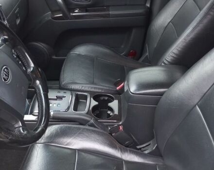 Чорний Кіа Соренто, об'ємом двигуна 2.5 л та пробігом 267 тис. км за 5200 $, фото 7 на Automoto.ua