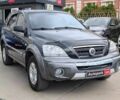 Черный Киа Соренто, объемом двигателя 2.4 л и пробегом 300 тыс. км за 6490 $, фото 2 на Automoto.ua
