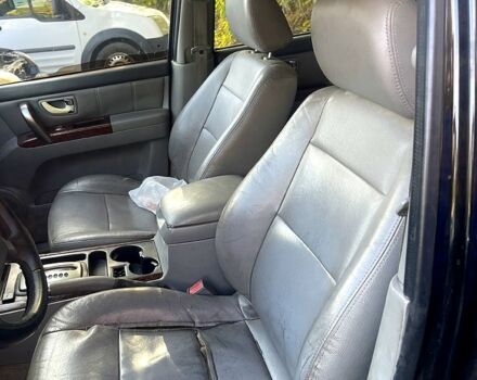 Черный Киа Соренто, объемом двигателя 3.5 л и пробегом 200 тыс. км за 3800 $, фото 8 на Automoto.ua