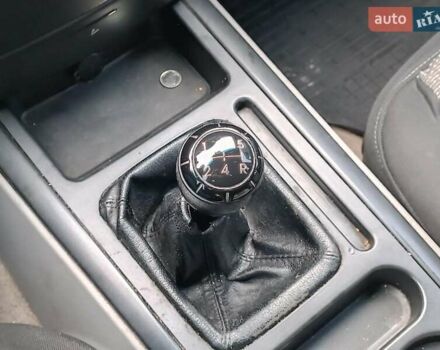 Чорний Кіа Соренто, об'ємом двигуна 2.4 л та пробігом 300 тис. км за 6480 $, фото 19 на Automoto.ua
