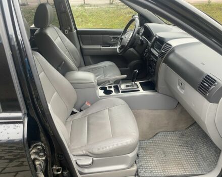 Черный Киа Соренто, объемом двигателя 2.5 л и пробегом 300 тыс. км за 6820 $, фото 6 на Automoto.ua