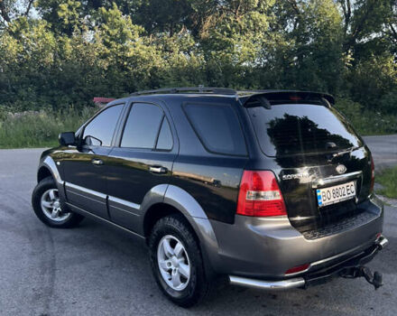 Черный Киа Соренто, объемом двигателя 2.5 л и пробегом 211 тыс. км за 8250 $, фото 2 на Automoto.ua