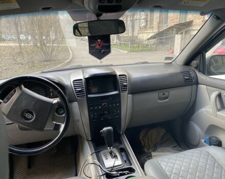 Чорний Кіа Соренто, об'ємом двигуна 2.5 л та пробігом 250 тис. км за 6900 $, фото 2 на Automoto.ua