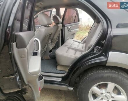 Чорний Кіа Соренто, об'ємом двигуна 2.5 л та пробігом 294 тис. км за 7400 $, фото 9 на Automoto.ua