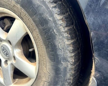 Чорний Кіа Соренто, об'ємом двигуна 2.5 л та пробігом 270 тис. км за 2750 $, фото 6 на Automoto.ua