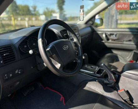 Чорний Кіа Соренто, об'ємом двигуна 2.5 л та пробігом 277 тис. км за 8200 $, фото 21 на Automoto.ua