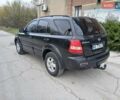 Черный Киа Соренто, объемом двигателя 2.5 л и пробегом 400 тыс. км за 4200 $, фото 4 на Automoto.ua