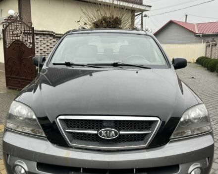 Черный Киа Соренто, объемом двигателя 2.5 л и пробегом 250 тыс. км за 4750 $, фото 2 на Automoto.ua