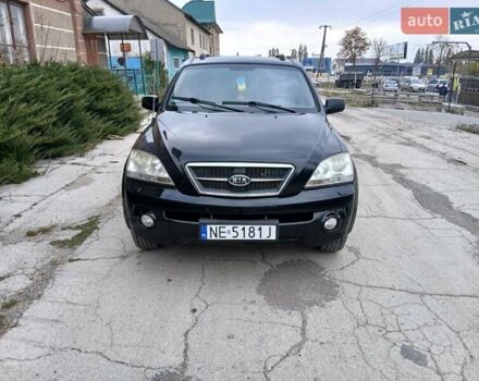 Черный Киа Соренто, объемом двигателя 2.5 л и пробегом 400 тыс. км за 4200 $, фото 1 на Automoto.ua