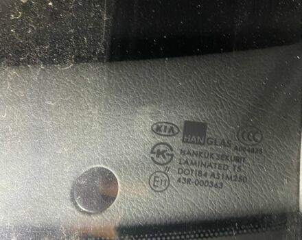 Чорний Кіа Соренто, об'ємом двигуна 2.5 л та пробігом 250 тис. км за 6900 $, фото 6 на Automoto.ua