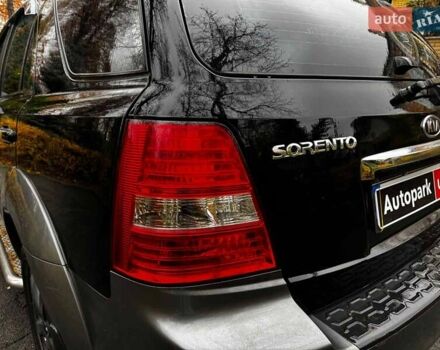Чорний Кіа Соренто, об'ємом двигуна 2.5 л та пробігом 226 тис. км за 8490 $, фото 8 на Automoto.ua