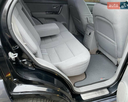 Чорний Кіа Соренто, об'ємом двигуна 2.5 л та пробігом 320 тис. км за 8299 $, фото 6 на Automoto.ua