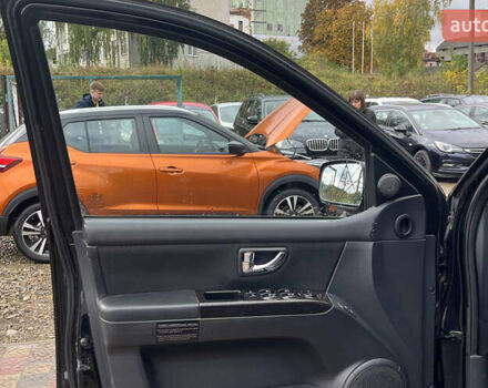 Чорний Кіа Соренто, об'ємом двигуна 2.5 л та пробігом 240 тис. км за 8999 $, фото 19 на Automoto.ua