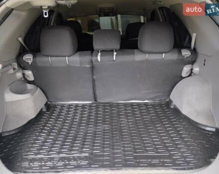 Чорний Кіа Соренто, об'ємом двигуна 2.5 л та пробігом 193 тис. км за 7500 $, фото 18 на Automoto.ua