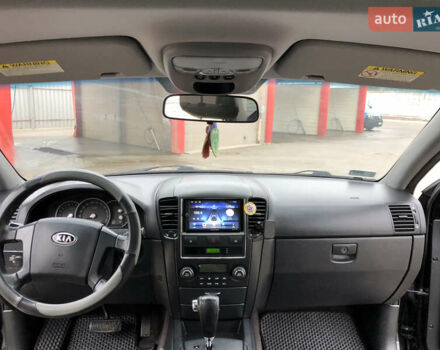 Черный Киа Соренто, объемом двигателя 3.34 л и пробегом 285 тыс. км за 7700 $, фото 23 на Automoto.ua