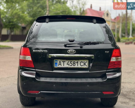 Черный Киа Соренто, объемом двигателя 2.5 л и пробегом 213 тыс. км за 7700 $, фото 2 на Automoto.ua