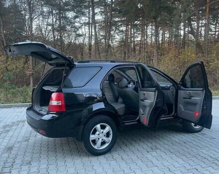 Черный Киа Соренто, объемом двигателя 2.5 л и пробегом 250 тыс. км за 8200 $, фото 19 на Automoto.ua