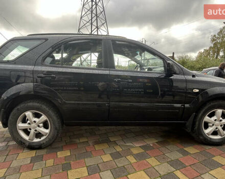 Чорний Кіа Соренто, об'ємом двигуна 2.5 л та пробігом 240 тис. км за 8999 $, фото 7 на Automoto.ua