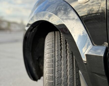 Черный Киа Соренто, объемом двигателя 2.5 л и пробегом 290 тыс. км за 5300 $, фото 4 на Automoto.ua