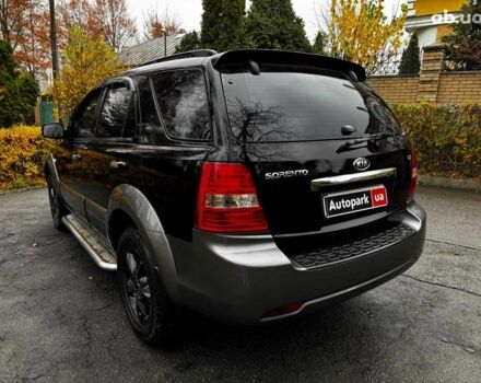 Чорний Кіа Соренто, об'ємом двигуна 2.5 л та пробігом 226 тис. км за 8490 $, фото 7 на Automoto.ua