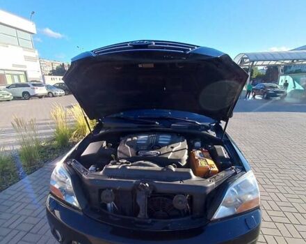 Чорний Кіа Соренто, об'ємом двигуна 2.5 л та пробігом 310 тис. км за 9000 $, фото 3 на Automoto.ua