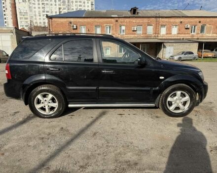 Черный Киа Соренто, объемом двигателя 2.5 л и пробегом 258 тыс. км за 4500 $, фото 1 на Automoto.ua
