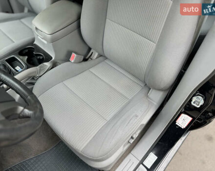 Черный Киа Соренто, объемом двигателя 2.5 л и пробегом 213 тыс. км за 7700 $, фото 8 на Automoto.ua