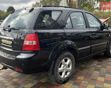 Чорний Кіа Соренто, об'ємом двигуна 2.5 л та пробігом 240 тис. км за 8999 $, фото 6 на Automoto.ua