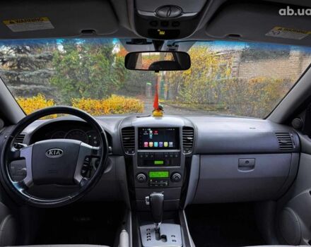 Чорний Кіа Соренто, об'ємом двигуна 2.5 л та пробігом 226 тис. км за 8490 $, фото 26 на Automoto.ua