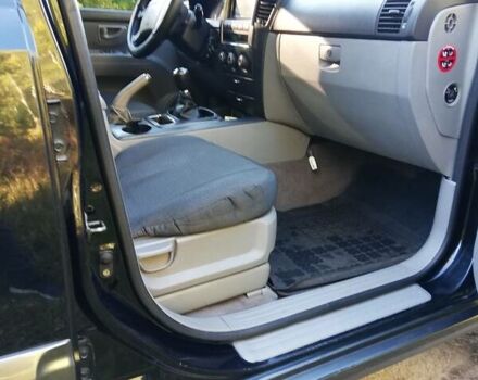 Чорний Кіа Соренто, об'ємом двигуна 2.5 л та пробігом 160 тис. км за 9500 $, фото 5 на Automoto.ua