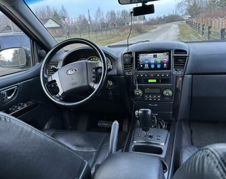 Чорний Кіа Соренто, об'ємом двигуна 2.5 л та пробігом 250 тис. км за 5300 $, фото 5 на Automoto.ua