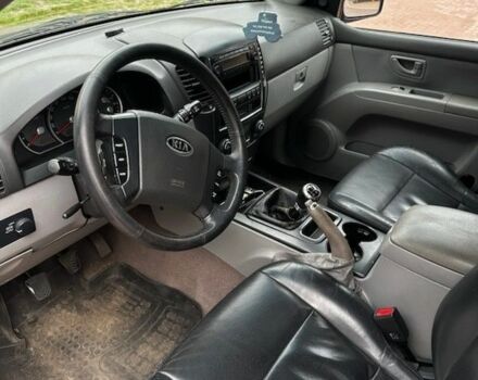 Черный Киа Соренто, объемом двигателя 0 л и пробегом 202 тыс. км за 3050 $, фото 5 на Automoto.ua