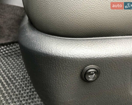 Черный Киа Соренто, объемом двигателя 3.34 л и пробегом 285 тыс. км за 7700 $, фото 20 на Automoto.ua