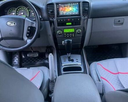 Черный Киа Соренто, объемом двигателя 2.5 л и пробегом 250 тыс. км за 8200 $, фото 23 на Automoto.ua