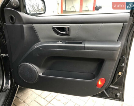 Черный Киа Соренто, объемом двигателя 3.34 л и пробегом 285 тыс. км за 7700 $, фото 17 на Automoto.ua