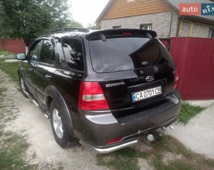 Черный Киа Соренто, объемом двигателя 2.5 л и пробегом 225 тыс. км за 10500 $, фото 2 на Automoto.ua