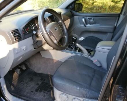 Чорний Кіа Соренто, об'ємом двигуна 2.5 л та пробігом 160 тис. км за 9500 $, фото 6 на Automoto.ua