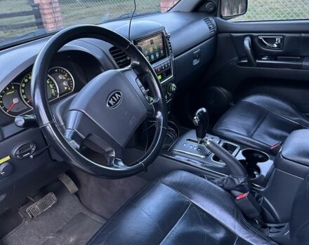 Чорний Кіа Соренто, об'ємом двигуна 2.5 л та пробігом 250 тис. км за 5300 $, фото 7 на Automoto.ua