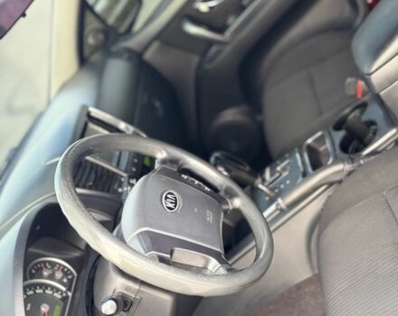 Черный Киа Соренто, объемом двигателя 2.5 л и пробегом 290 тыс. км за 5300 $, фото 9 на Automoto.ua