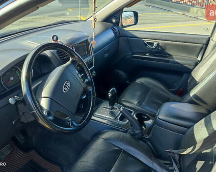 Черный Киа Соренто, объемом двигателя 2.5 л и пробегом 224 тыс. км за 7500 $, фото 10 на Automoto.ua